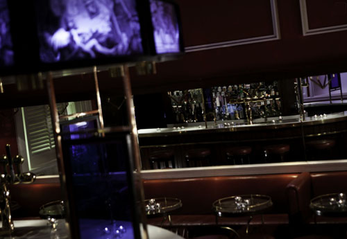 Le Bar Oval dit Horseshoebar 