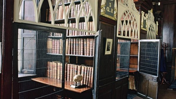 Marsh’s Library Dublin Dublin secret : Les cages de la Marsh's Library
