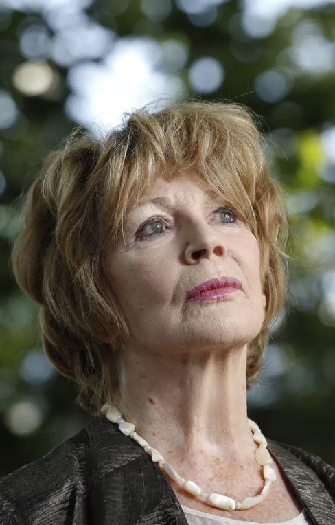 Portrait d'Edna O' Brien par Murdo MacLeod